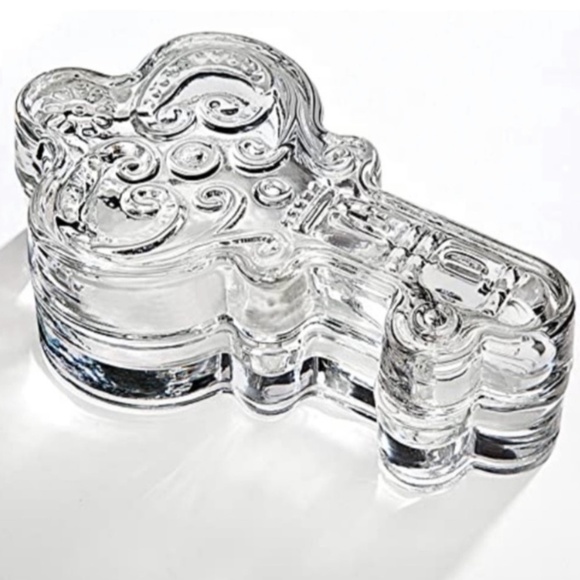 Studio Silversmiths Gifts Other - Studio Silversmiths Key Cut Crystal Jewelry Trinket Storage Box Crystal Gift